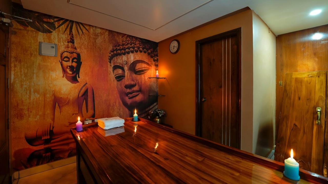 Royal Tusker Luxury Service Apartment