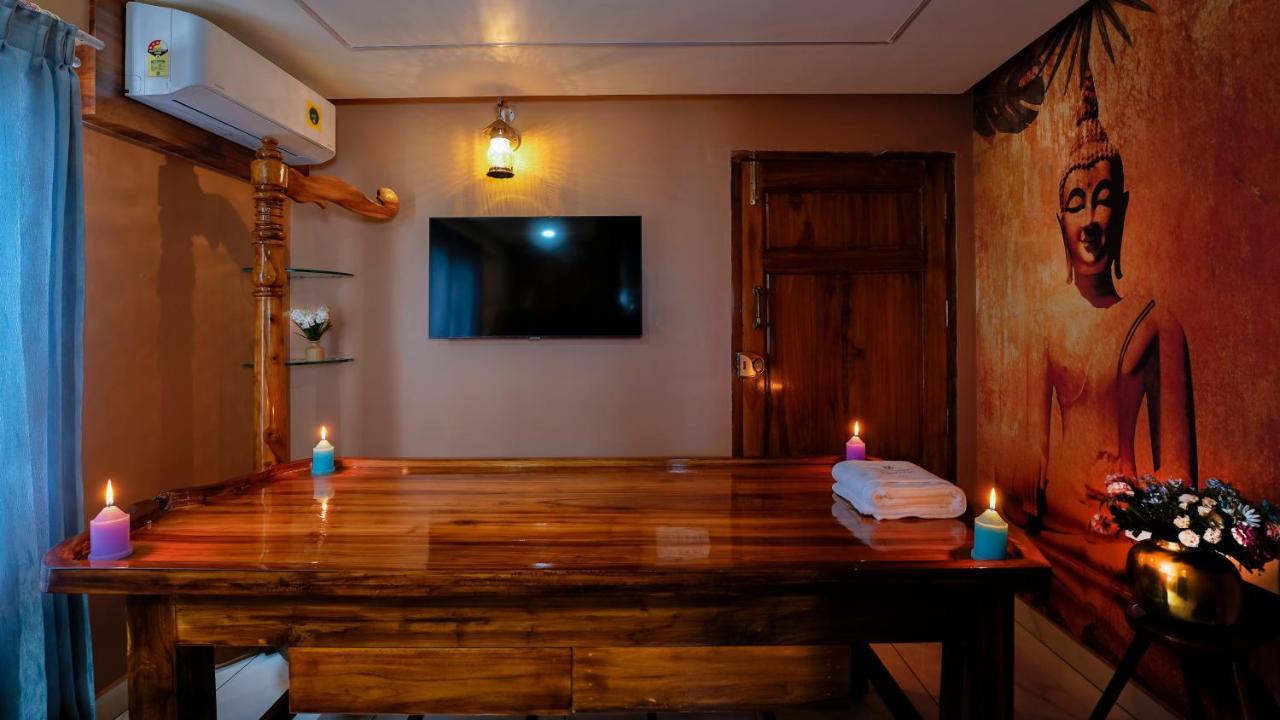 Royal Tusker Luxury Service Apartment