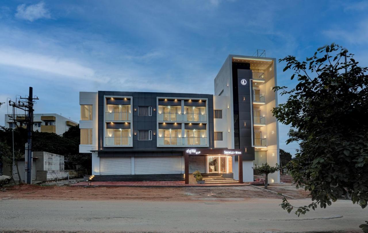 Lexus Hotel *