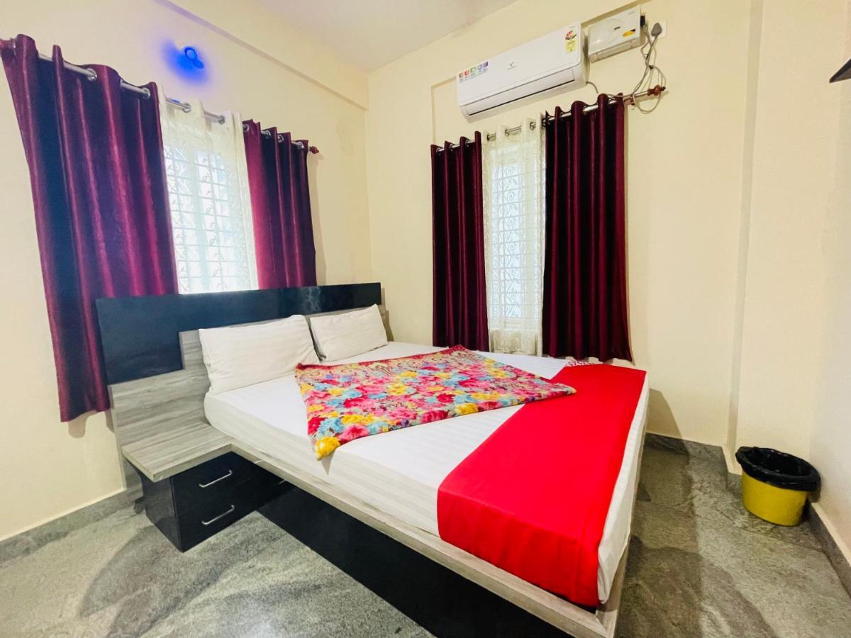 Hotel Crown Residency