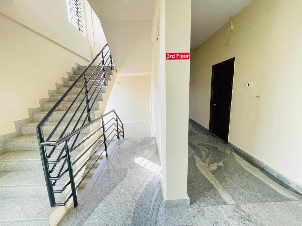 Hotel Crown Residency 3*