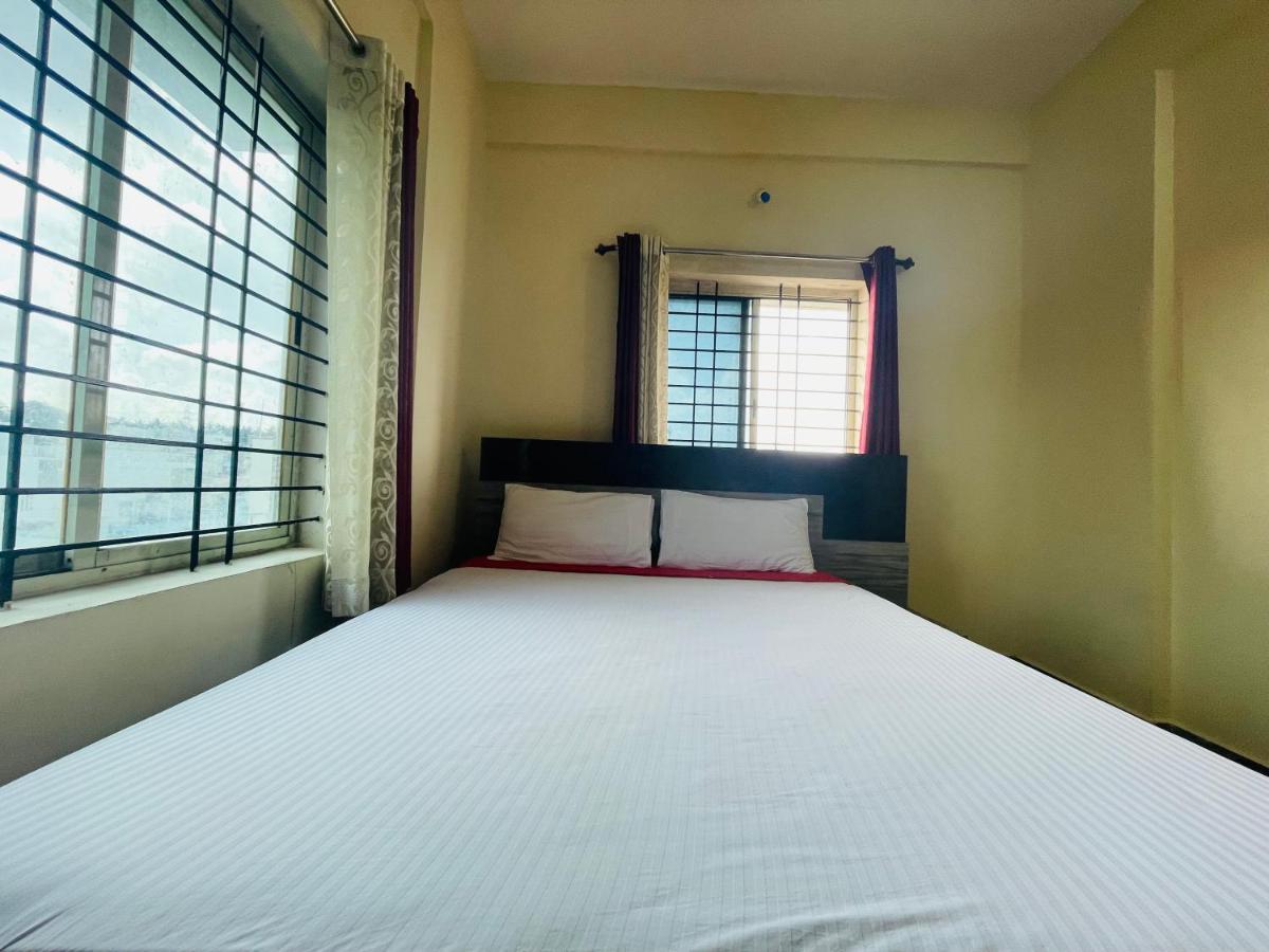 Hotel Crown Residency