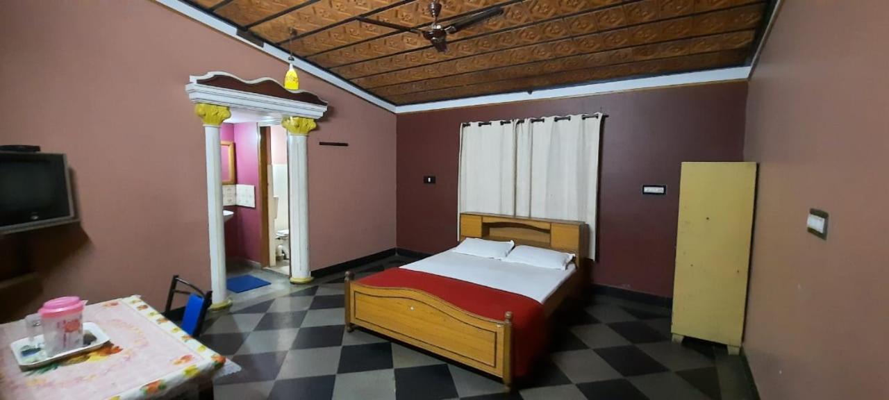Hostel Kings - Sgh Mysore