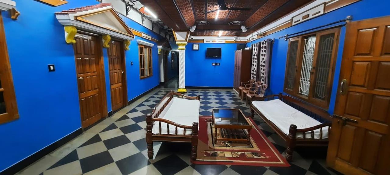 Hostel Kings - Sgh