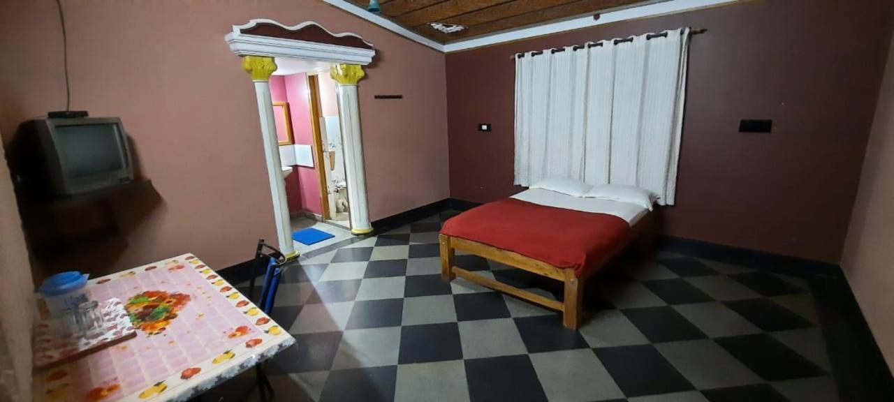 Hostel Kings - Sgh Mysore