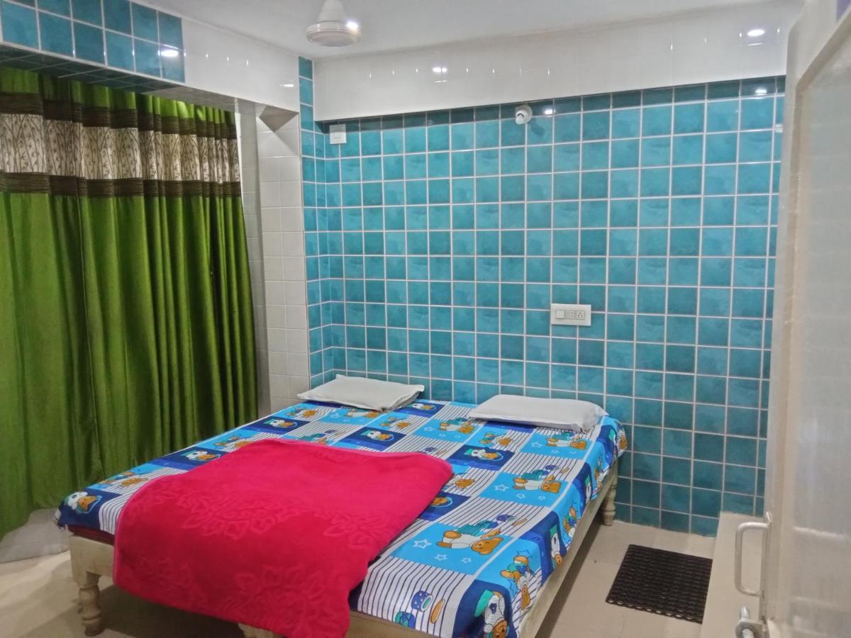 Hotel Deepak Residency Walkable Distance From Ksrtc Busstand 3*