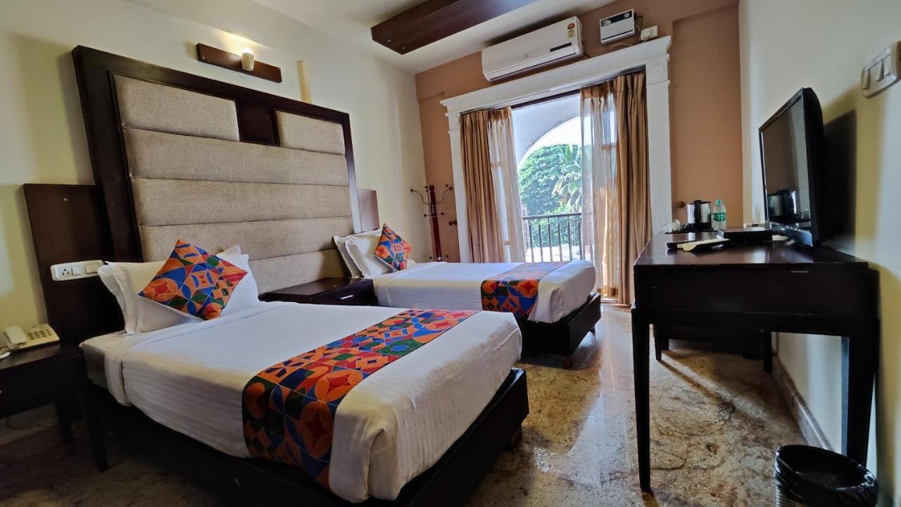 Hotel Crystal Paark 3*