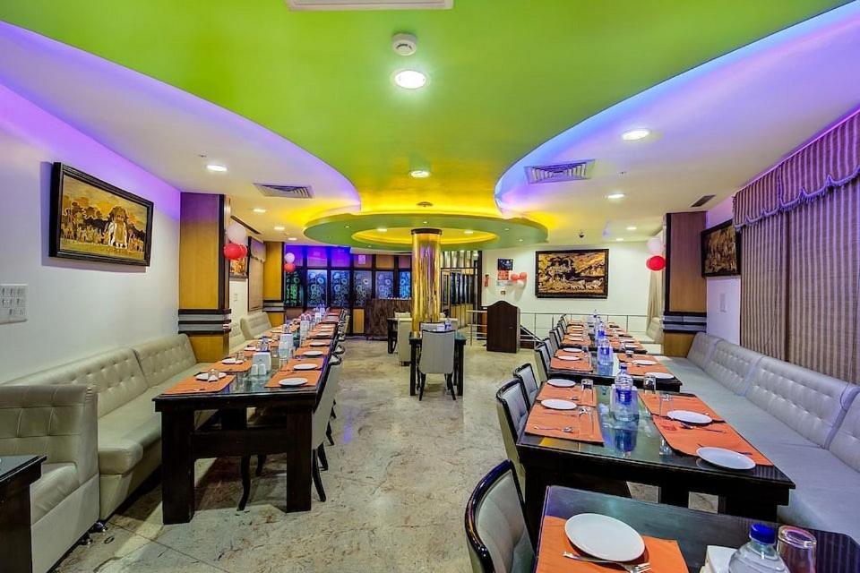 Hotel Crystal Paark 3*