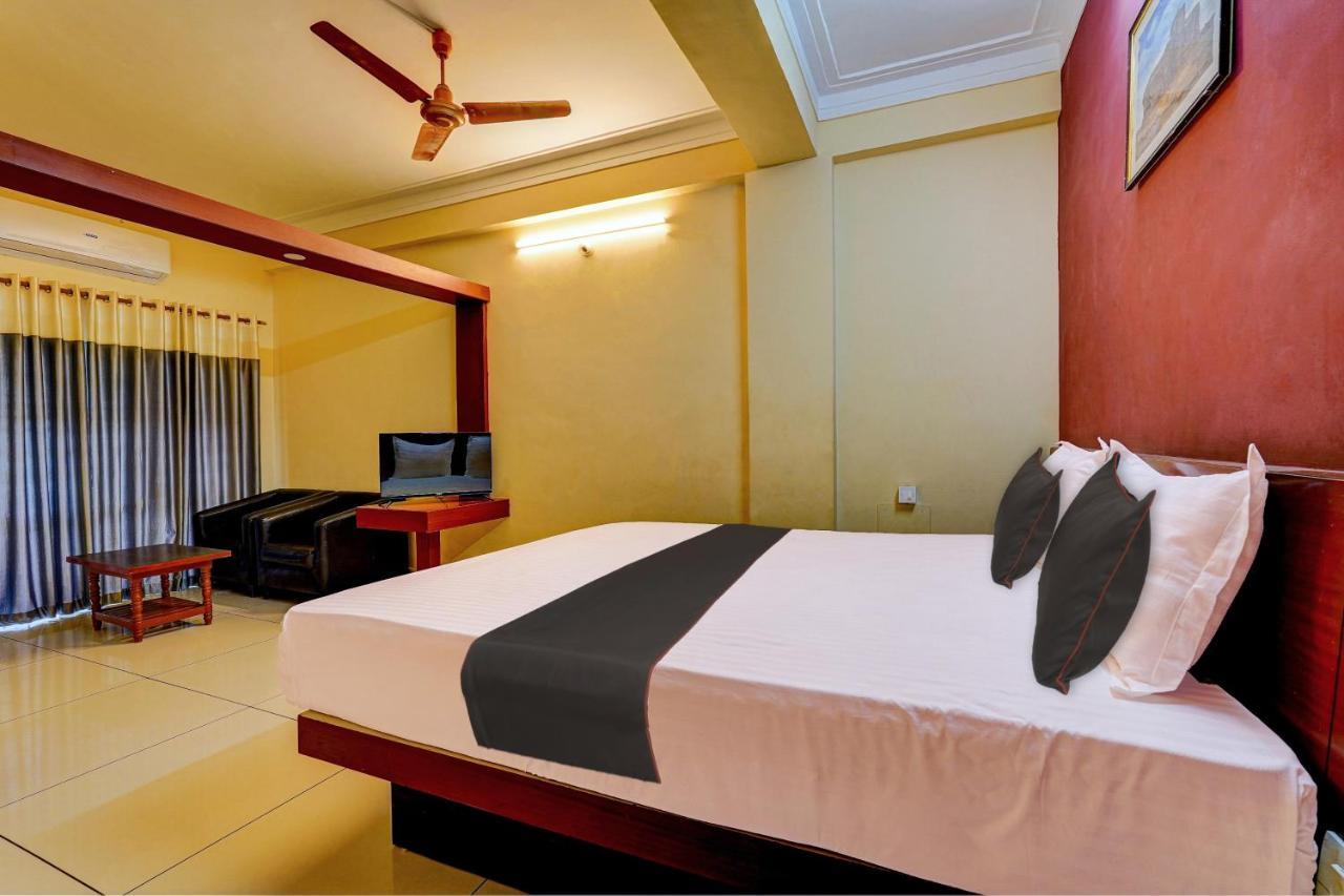 Hotel Oyo Flagship Kvc 3*