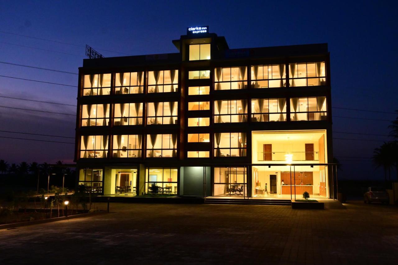 Clarks Express, Krs Road-mandya, 4* Mysore