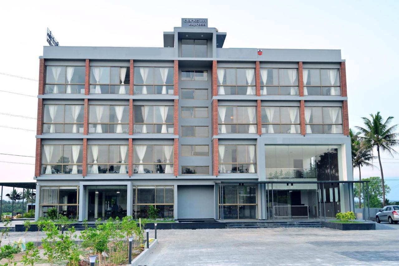 Hotel Clarks Express, Krs Road-mandya,