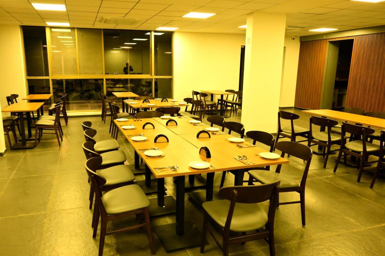 Hotel Clarks Express, Krs Road-mandya,