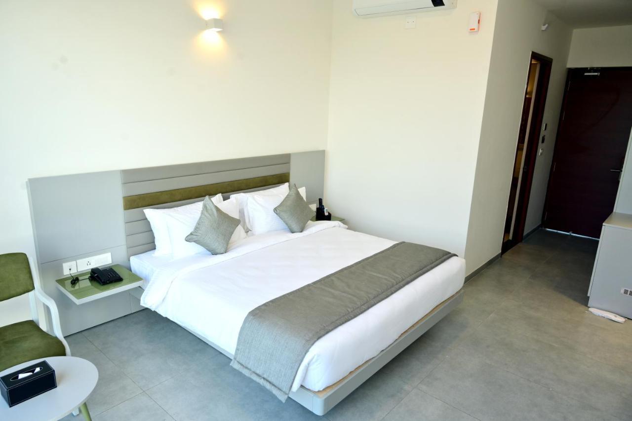 Clarks Express, Krs Road-mandya, 4*