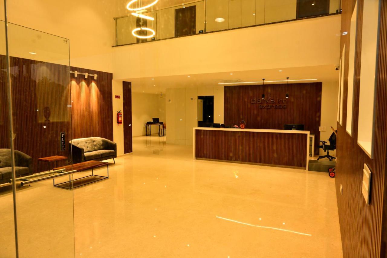 Clarks Express, Krs Road-mandya, 4* Mysore
