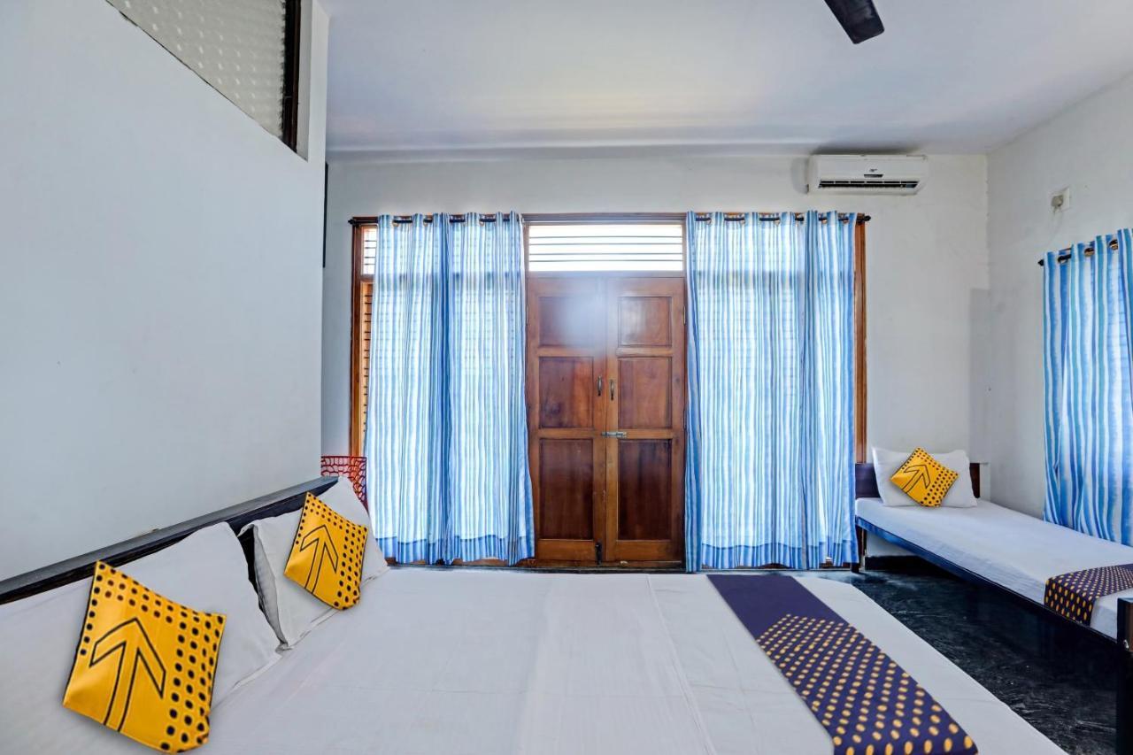 Spot On Sri Durga Residency Hd Kote Hotel