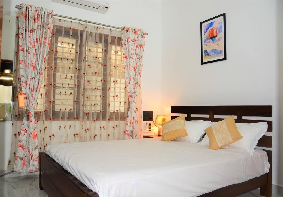 Earth - Luxurious 5 Bhk Ac At Villa *