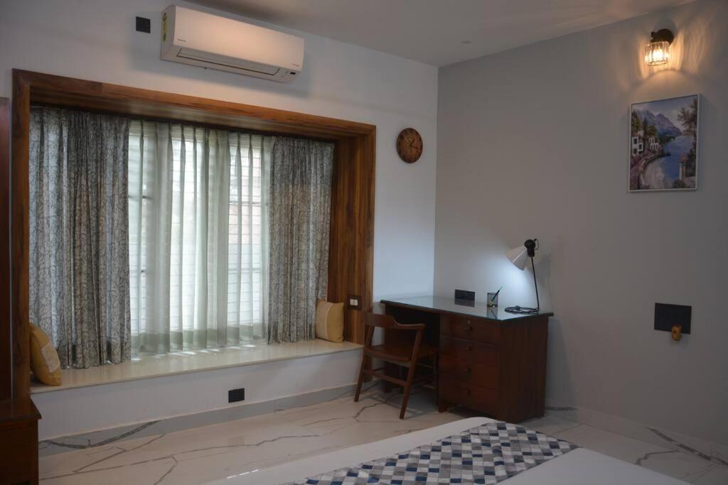 Earth - Luxurious 5 Bhk Ac At Villa *