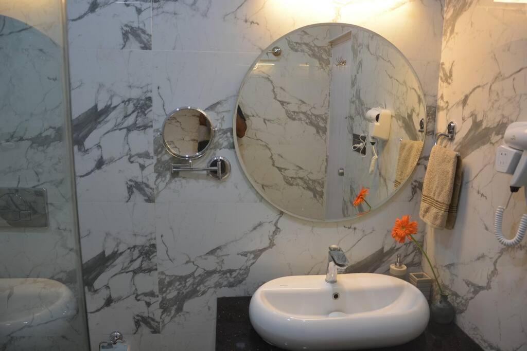 Villa Earth - Luxurious 5 Bhk Ac At
