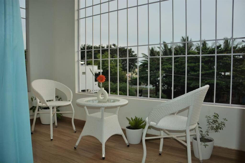 Earth - Luxurious 5 Bhk Ac At Villa