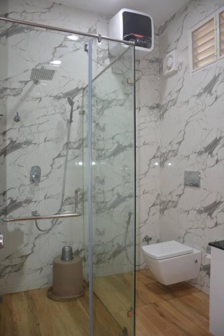 Villa Earth - Luxurious 5 Bhk Ac At *