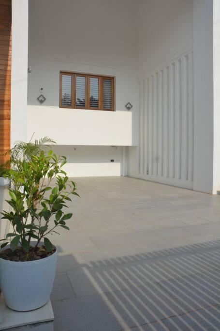 Villa Earth - Luxurious 5 Bhk Ac At