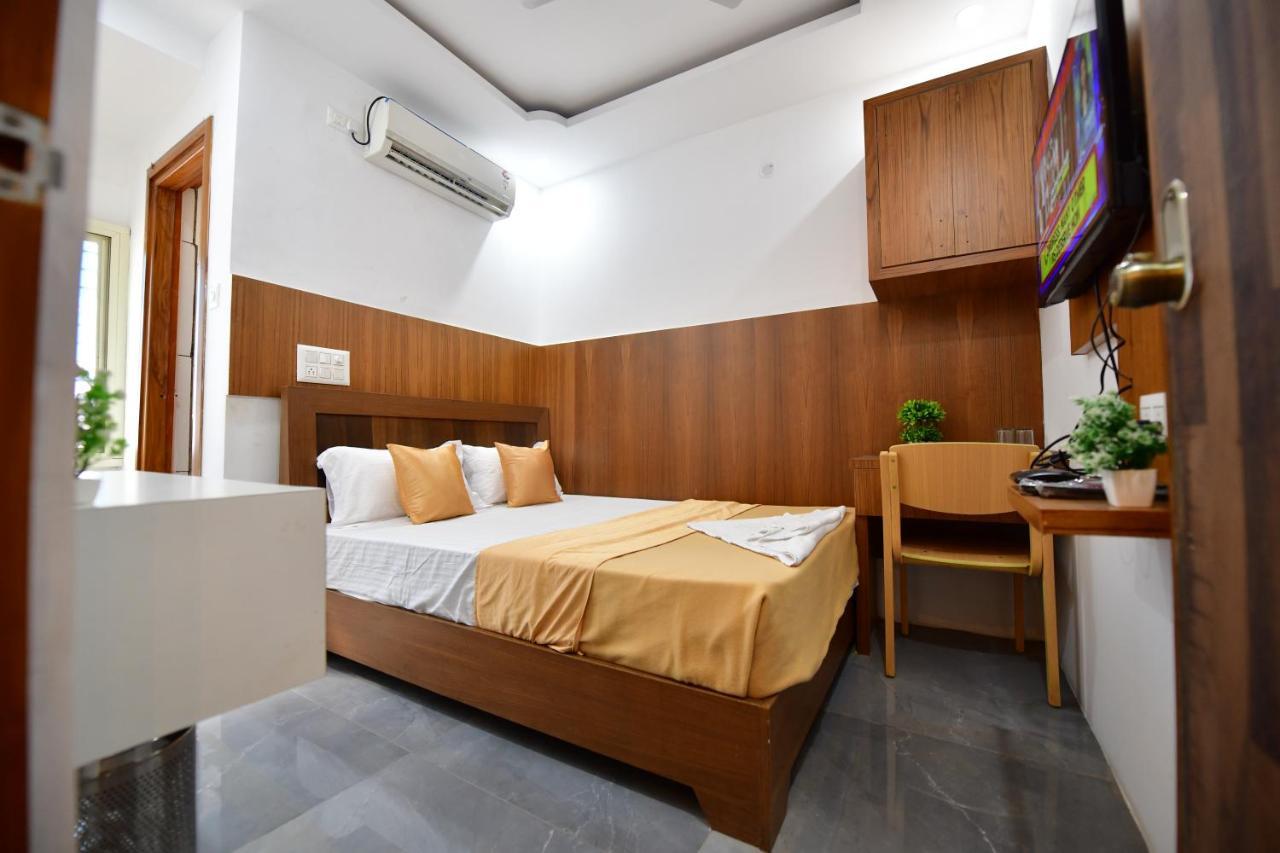 Hotel Surya