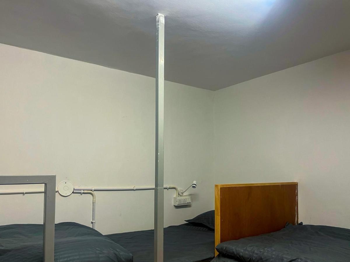 Hostel Rahees Bi Roambay - Backpacker Mysore