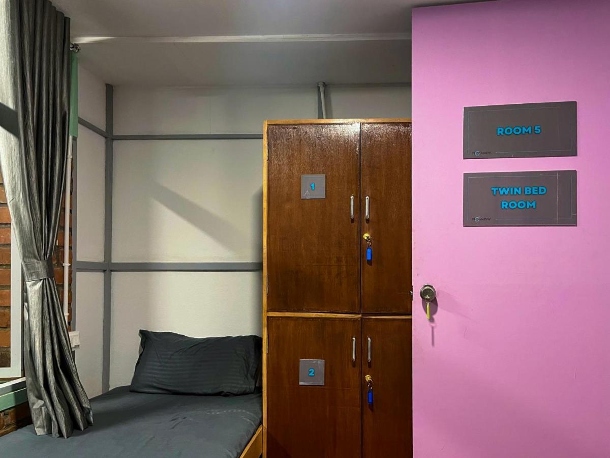 Hostel Rahees Bi Roambay - Backpacker Mysore
