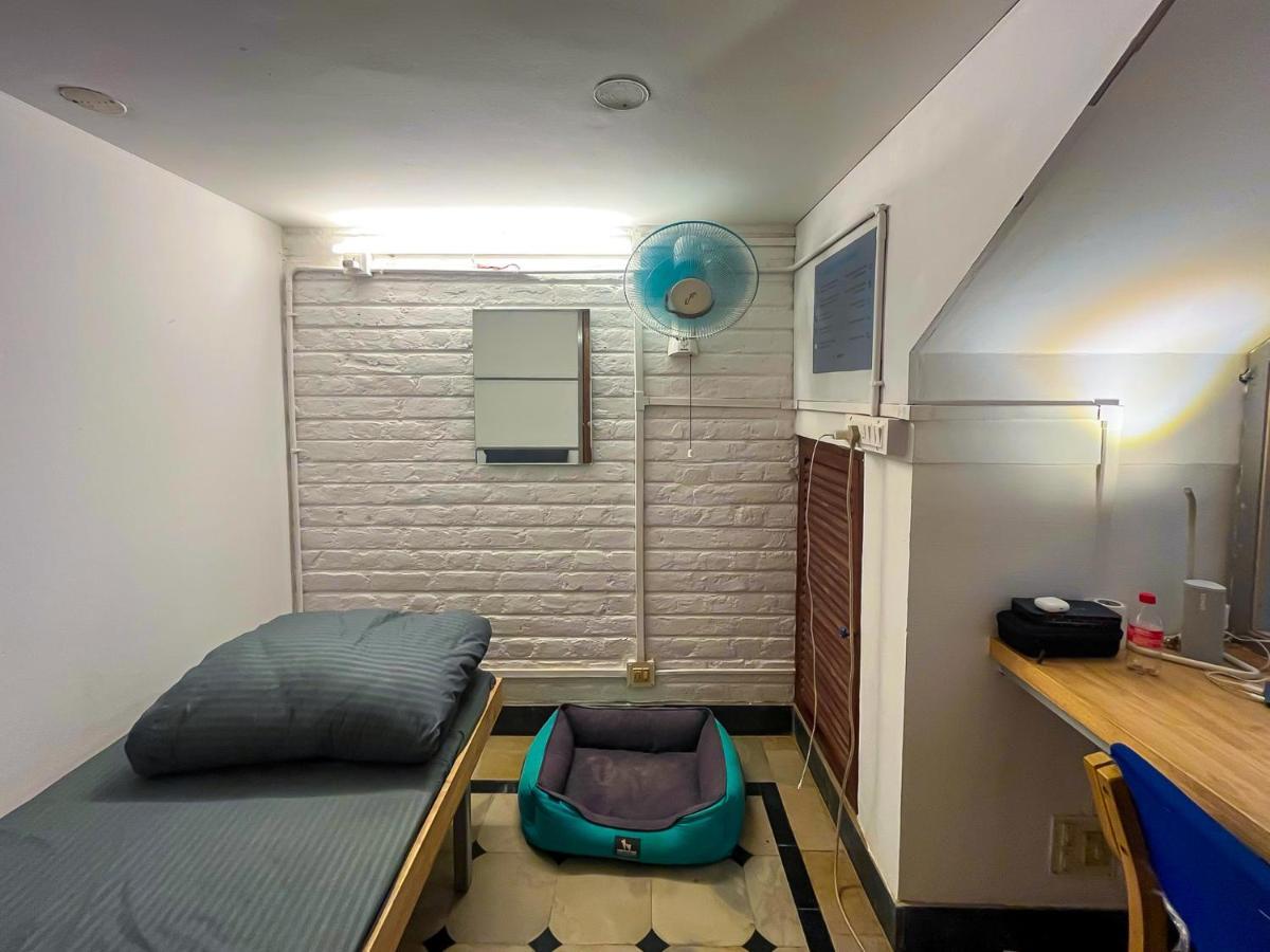 Hostel Rahees Bi Roambay - Backpacker *
