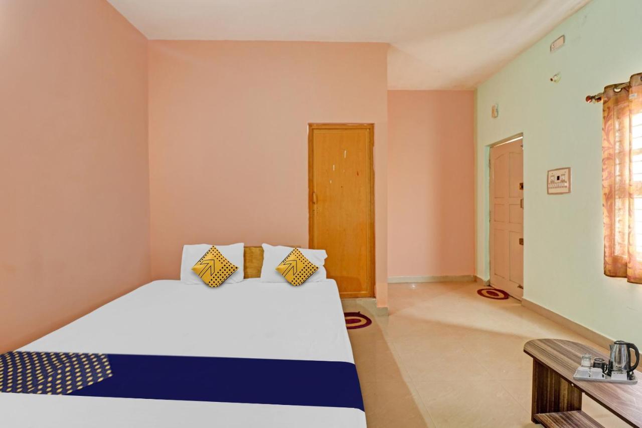 Spot On Sai Complex Hotel 3*