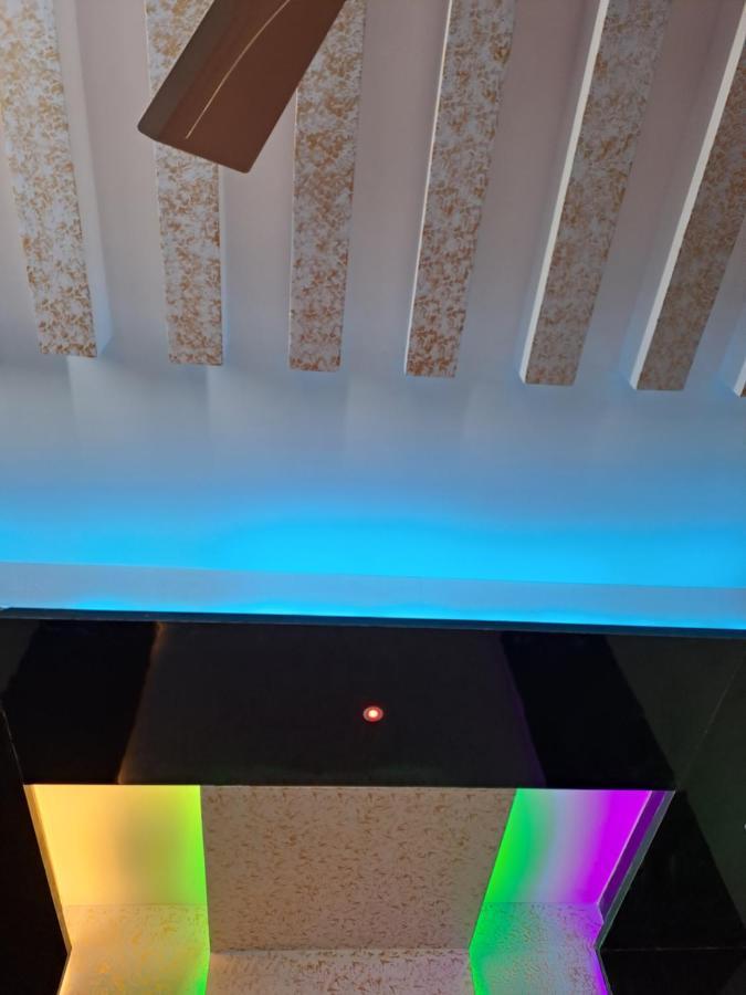 Kolluri Nivasa Luxury Ac Ff Garden Villa