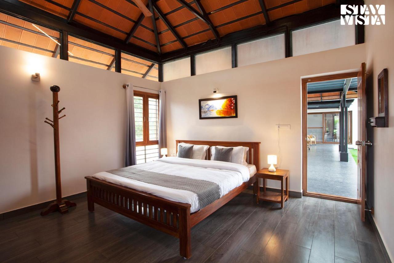Villa Stayvista At Ava - The With Breakfast & Miniature Golf Mysore