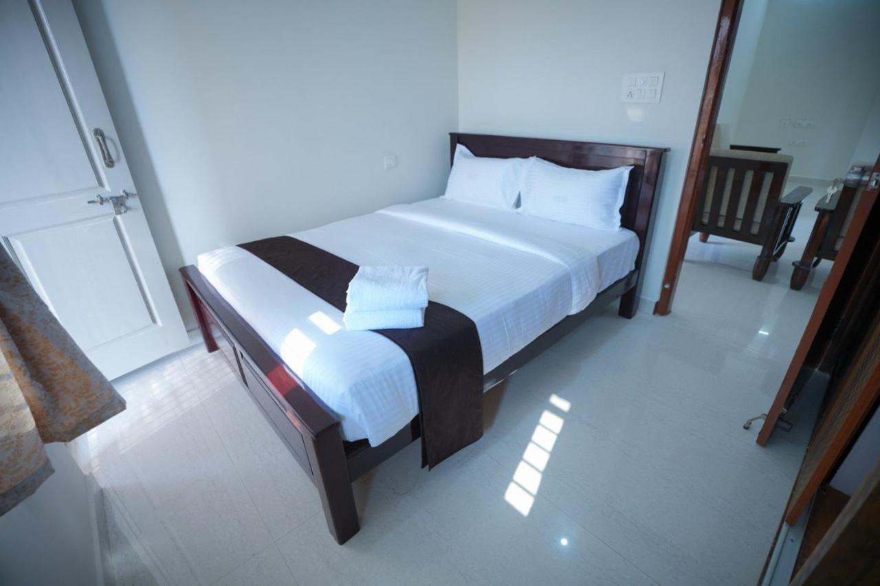 Velvet Vista Premier Service In Apartment