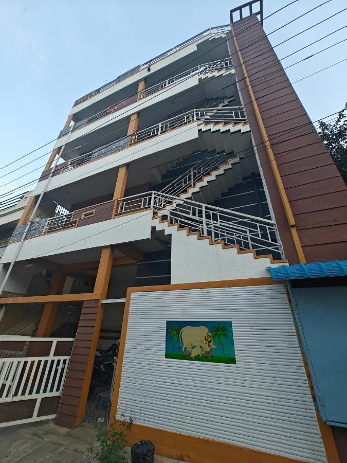 Holiday home 2bhk *