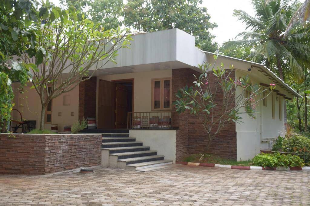 Golden Castle Villa
