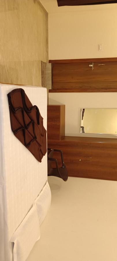 Hotel Wood Side Recidencyy