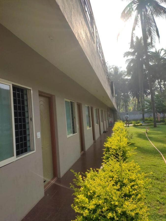 Hotel Yeshwitha Residency