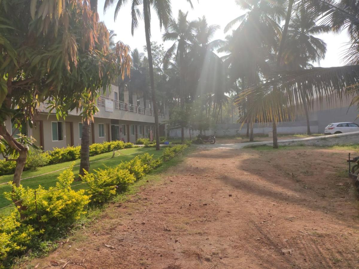 Yeshwitha Residency *