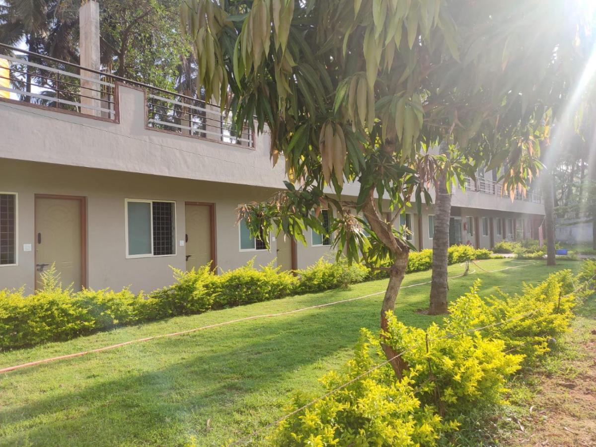 Yeshwitha Residency * Mysore