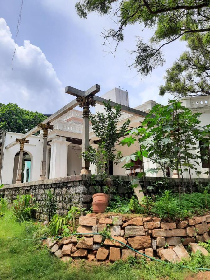 Homestay Heritage Home, Hampe's *