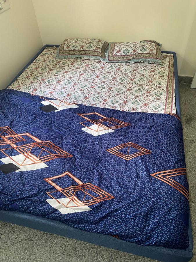 Apartment Spacious 2bhk For Upto 12 Guests , For Families & Groups Mysore