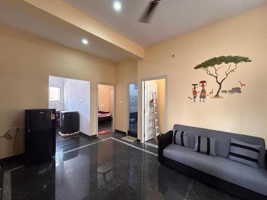 New 2bhk Furnished Flat 2km From Gokulam Holiday home *