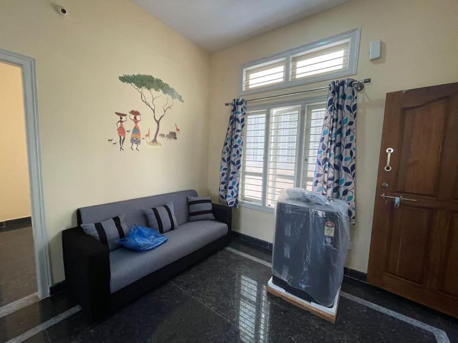 New 2bhk Furnished Flat 2km From Gokulam