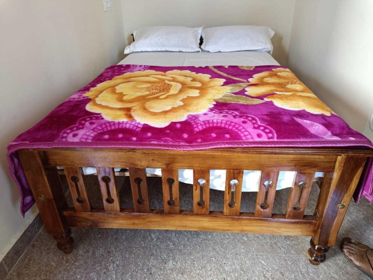 Hotel Oyo 8206 K J Residency 3*