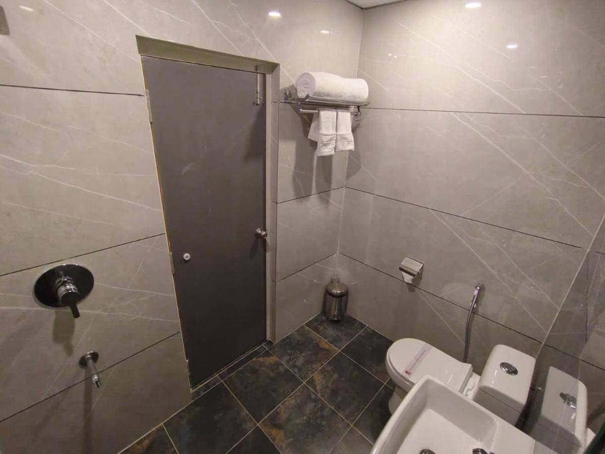 Hotel Emerald Urban Comforts Mysore