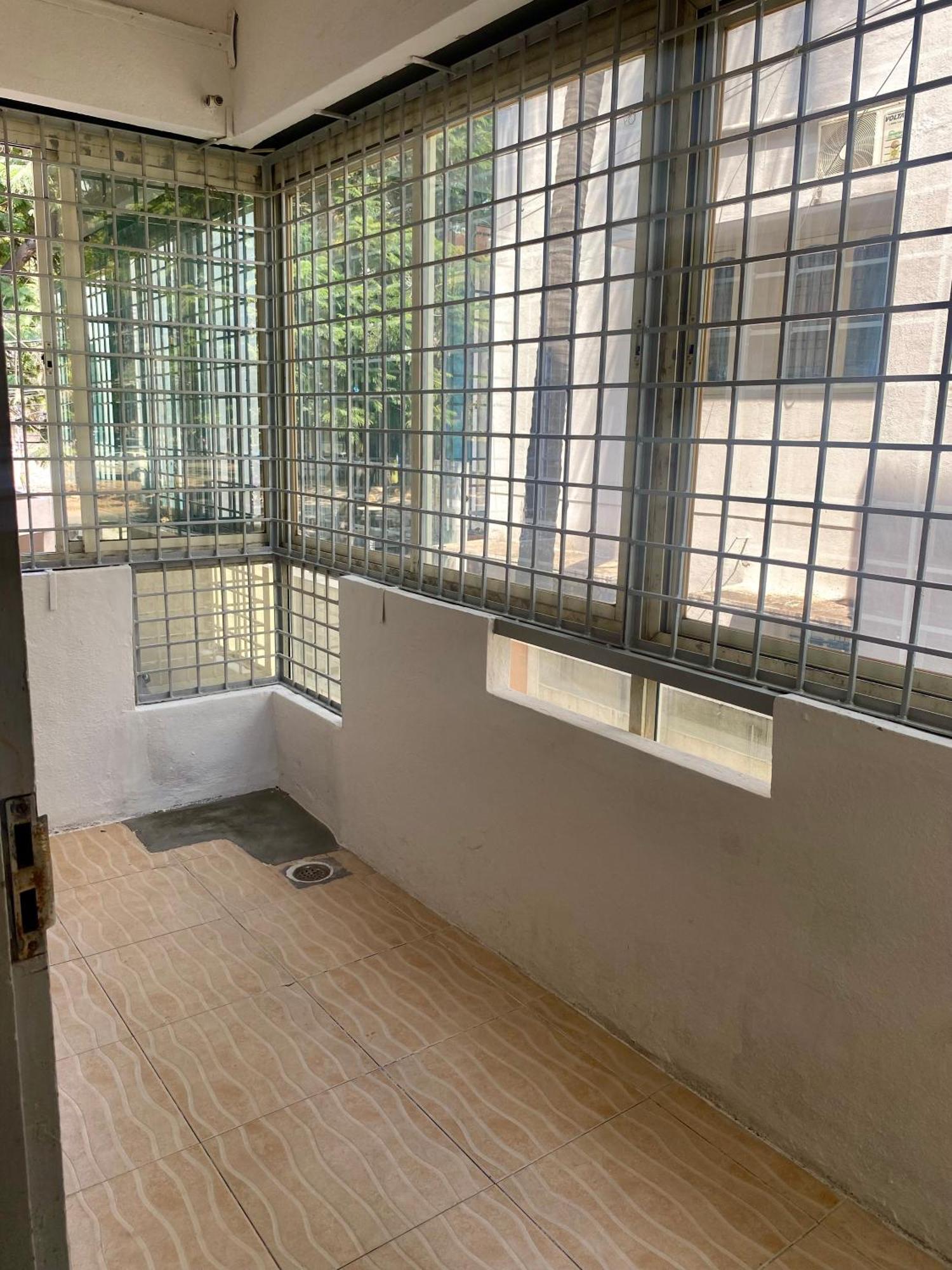 Royal King Bed , 1km To Palace, Free Parking