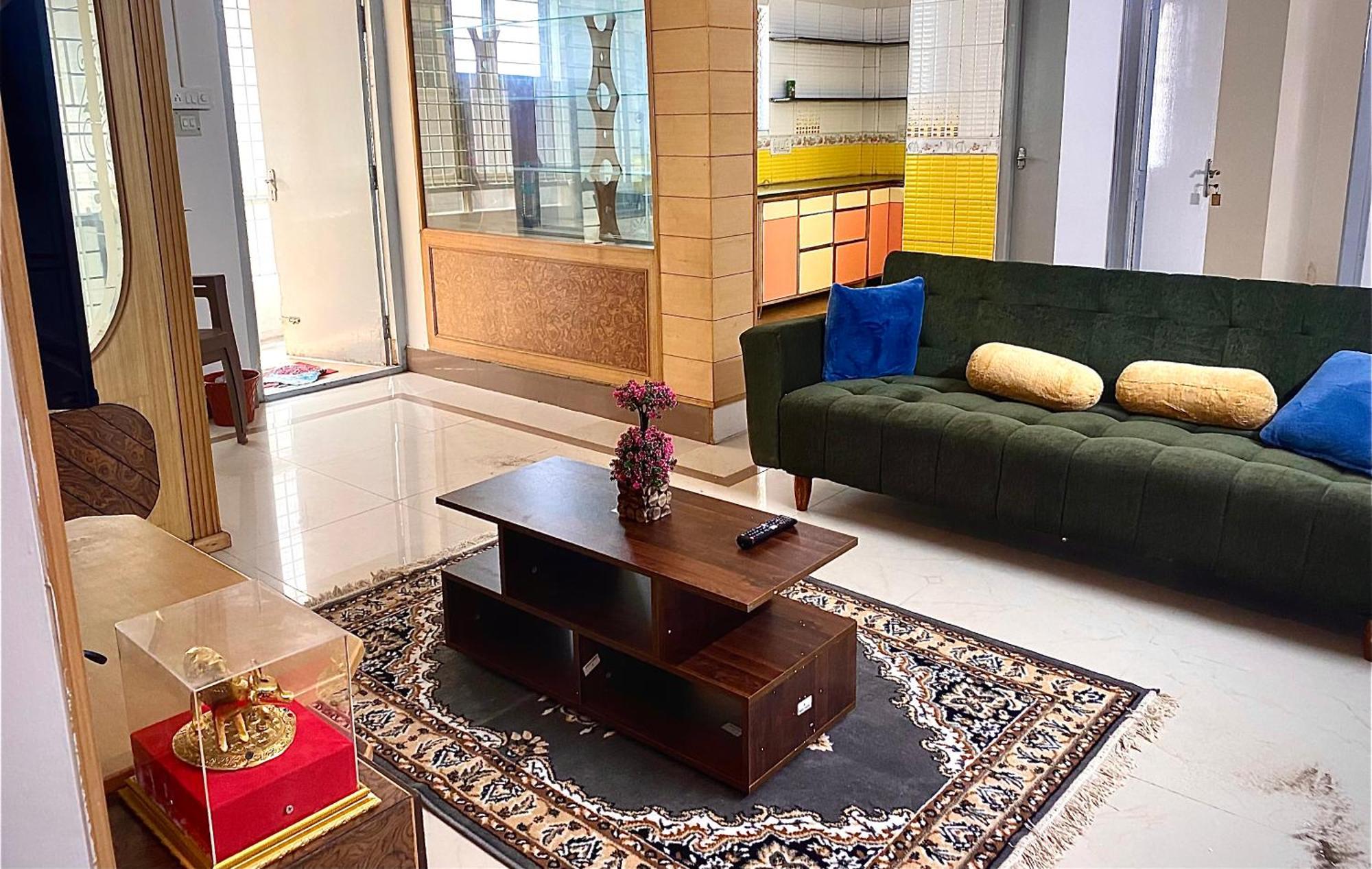Royal King Bed , 1km To Palace, Free Parking Apartment Mysore