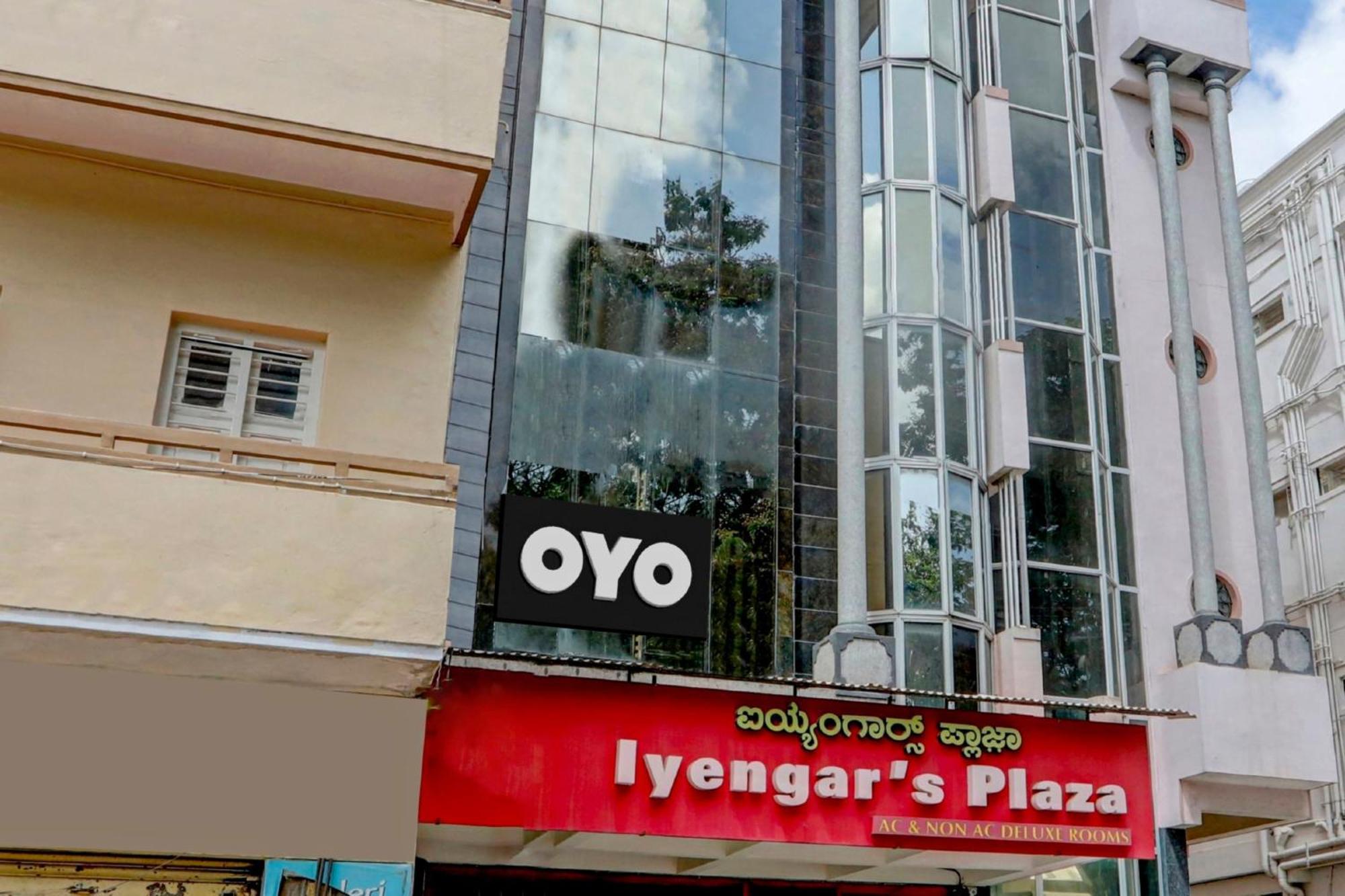 Spot On Iyengars Plaza Hotel