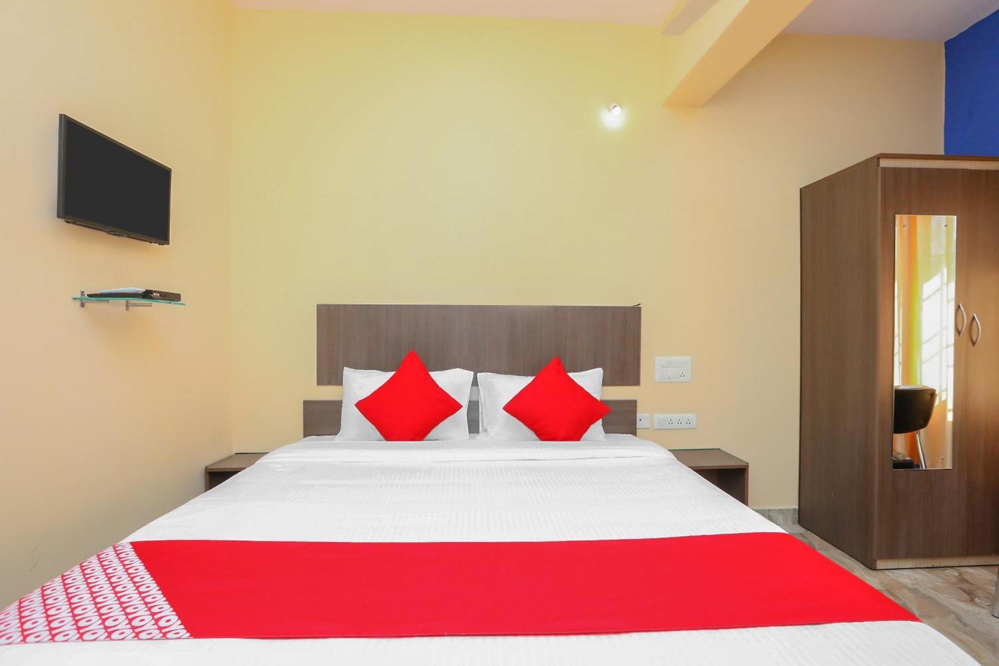 Hotel The Olive Grand