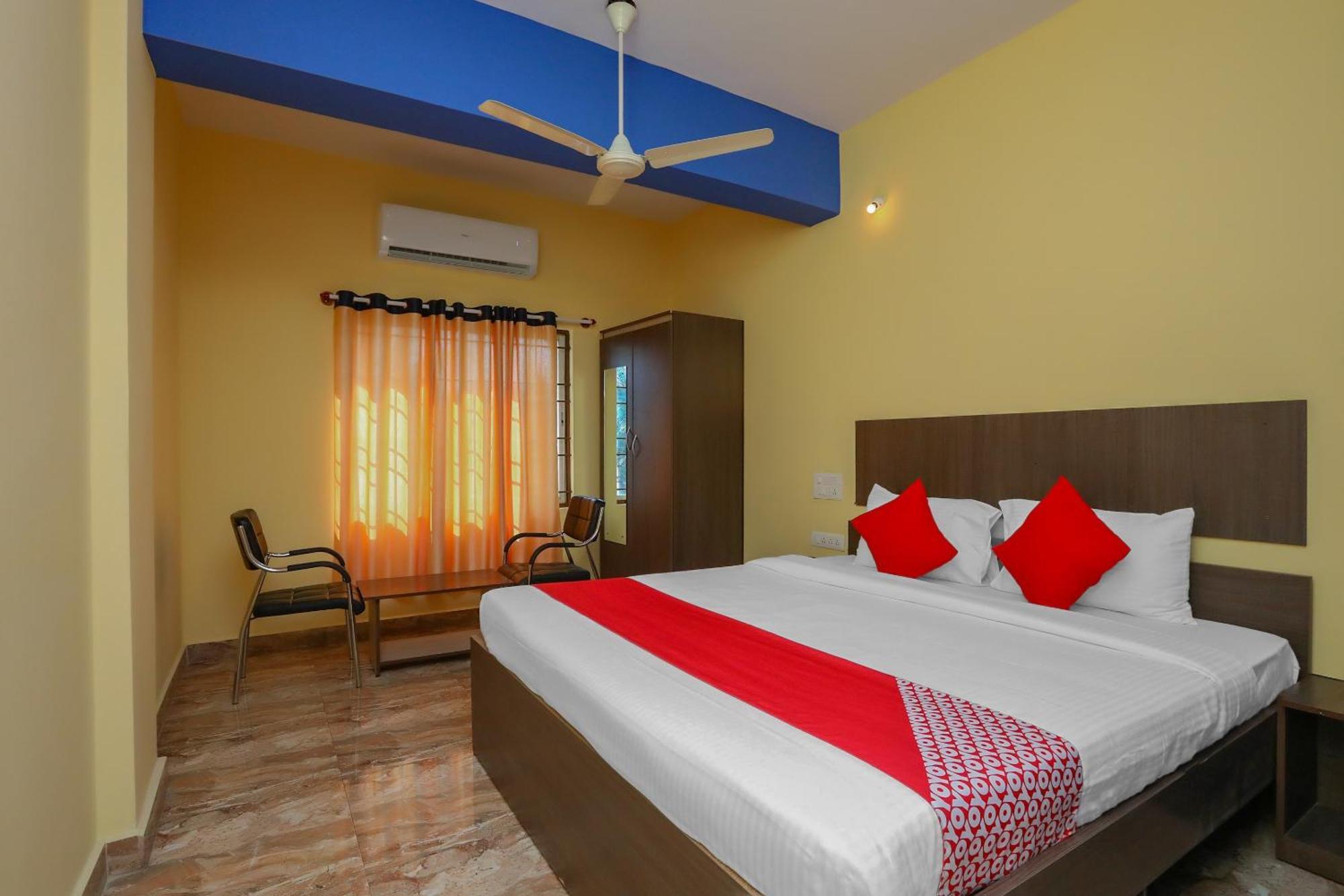 Hotel The Olive Grand 4*